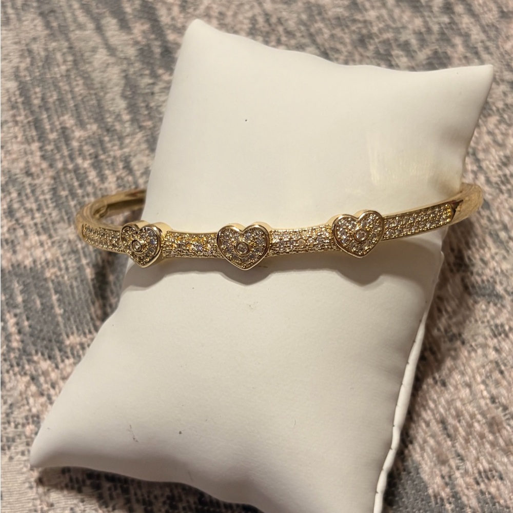 Gold Heart Bracelet